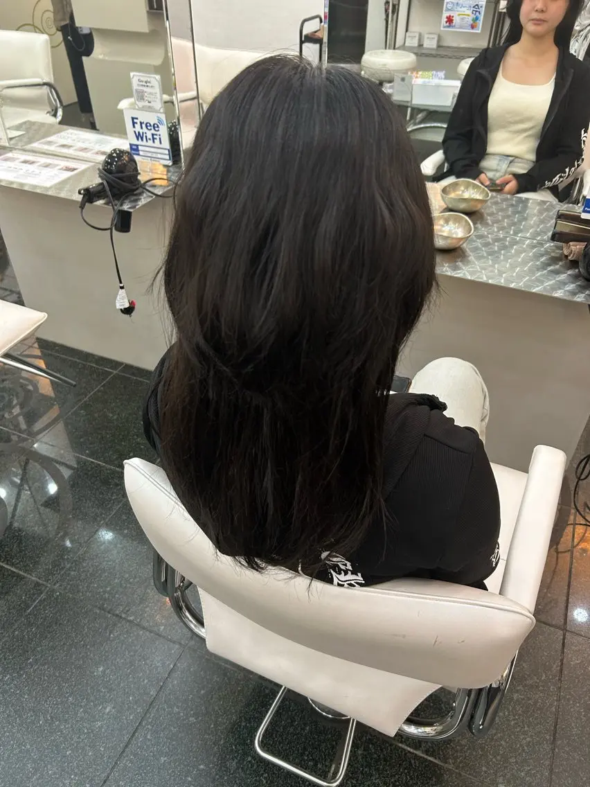 ミディアム カット 髪質改善⭐️縮毛 🫧内藤紅葉のヘアスタイル