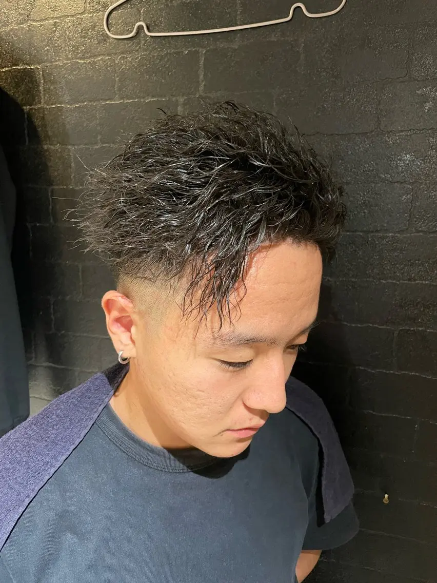 パーマ ツイストスパイラルパーマ スパイラルパーマ RISE 長谷川太尊のヘアスタイル