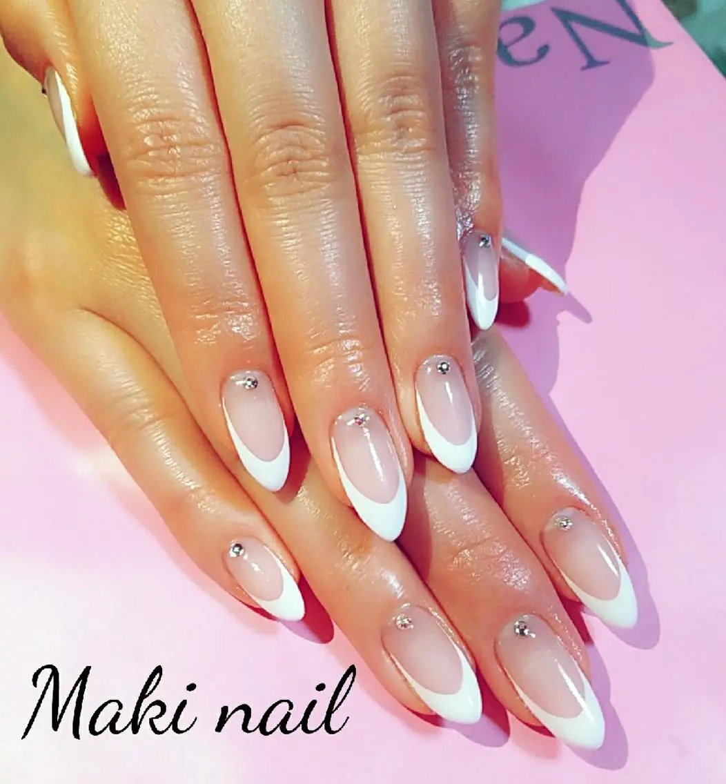 ネイル ショート フレンチネイル ジェルネイル ･:*+.✳︎˚✧₊ MAKI NAILのネイルデザイン