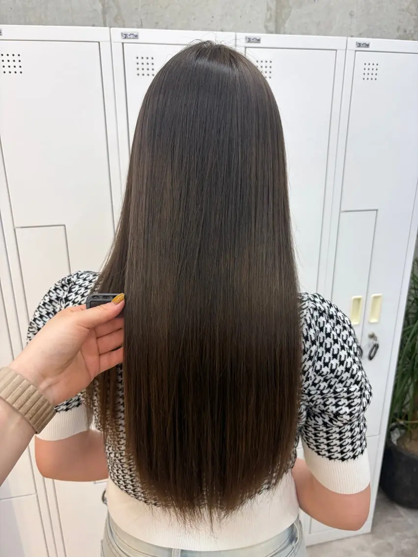 セミロング トリートメント ヘアカラー 秋山 七海のヘアスタイル