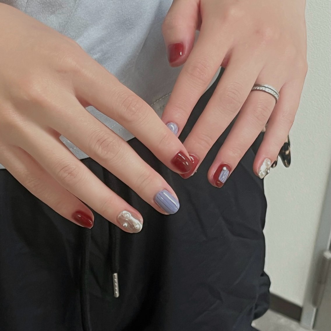 ネイル アートネイル ボルドー ブラウン ミラーネイル ニュアンスネイル ハンドネイル chai 上本町 sakuraのネイルデザイン