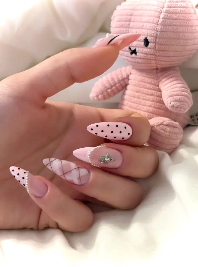 ネイル ハンドネイル AMI  NAIL 池袋のネイルデザイン