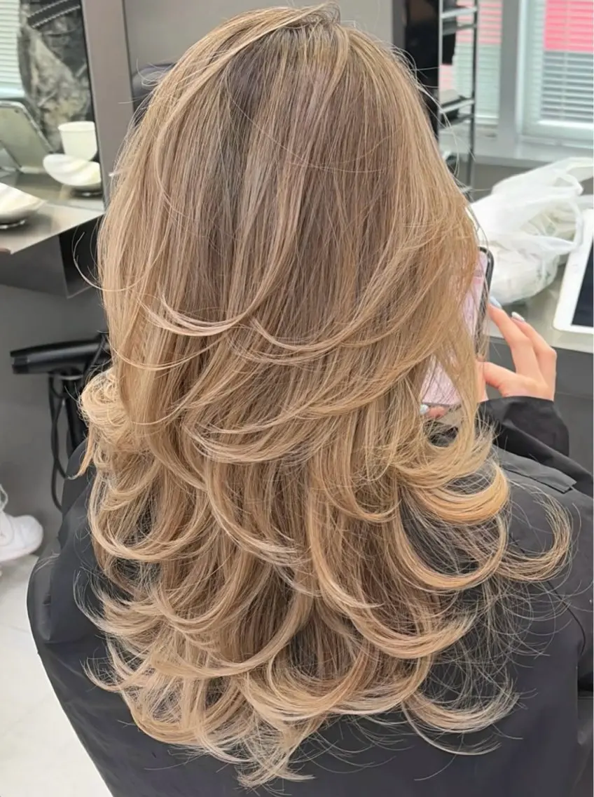 ロング レイヤーカット トリートメント ヘアカラー トリートメント Kotomi 🇺🇸💋のヘアスタイル