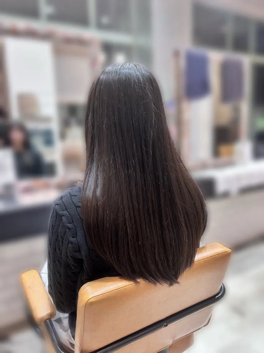 セミロング 津田 花望のヘアスタイル