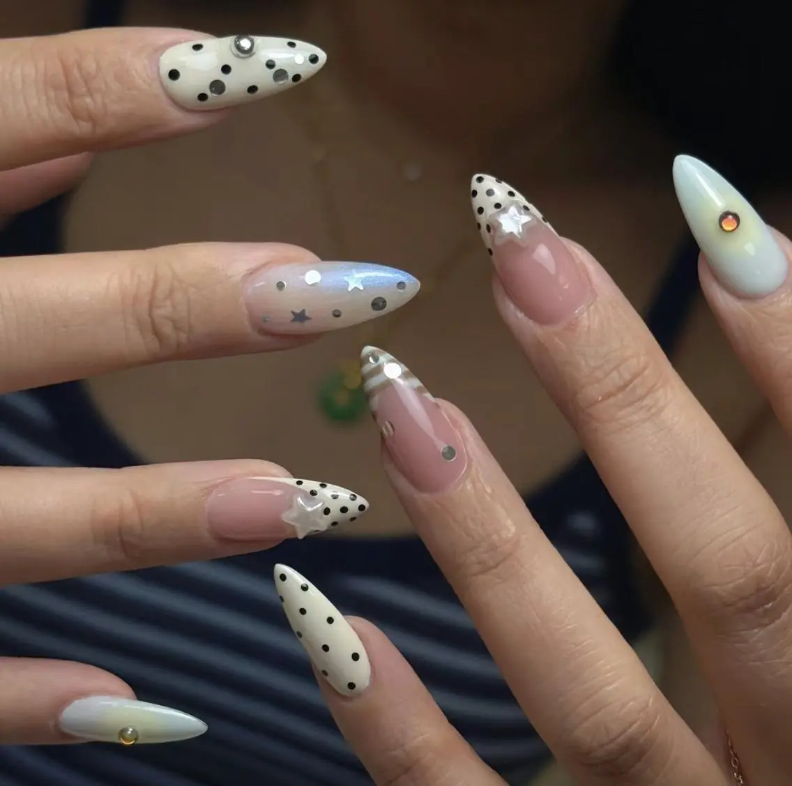 ネイル ハンドネイル 🎀 Ayaka_nailのネイルデザイン