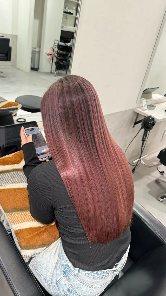 ロング カラー バレイヤージュ ピンクカラー パープルカラー レイヤーカット yume🦋/ CIERA南船場のヘアスタイル