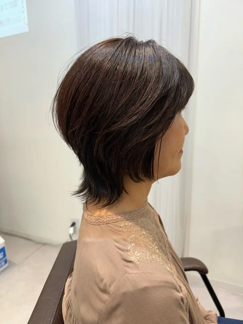 ミディアム カラー くびれヘア ヘアカラー トリートメント 似合う髪型が 分からない方へのヘアスタイル