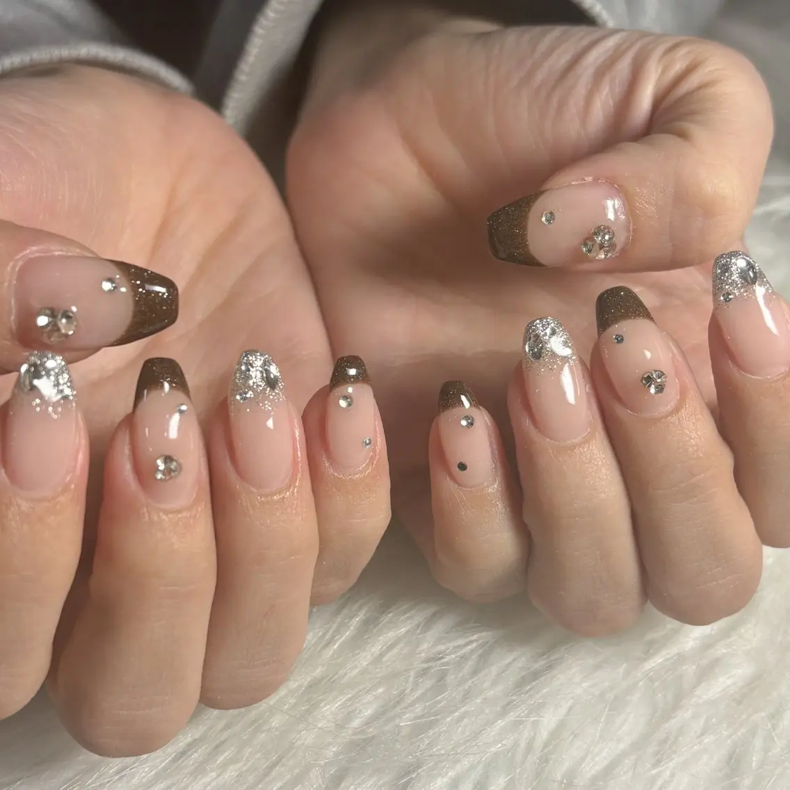 ネイル ハンドネイル LAVISH manaのネイルデザイン
