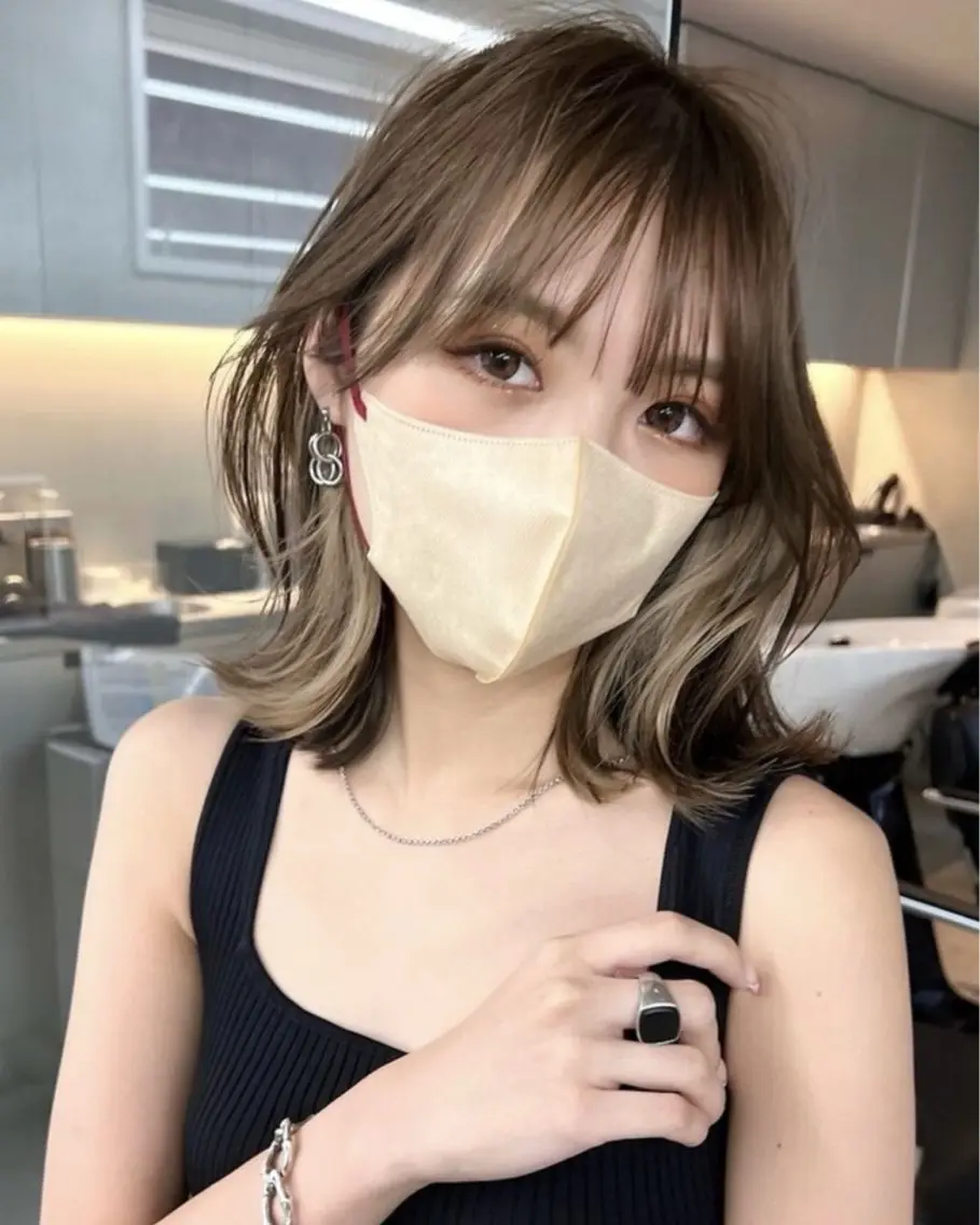 ミディアム カラー ベージュカラー 透明感カラー ヘアカラー トリートメント 縮毛矯正/髪質改善 インナーカラーせいぎのヘアスタイル