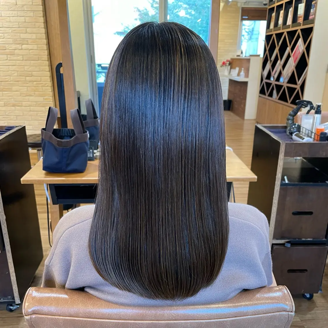 セミロング 髪質改善カラー＆ 縮毛矯正　石井良平のヘアスタイル