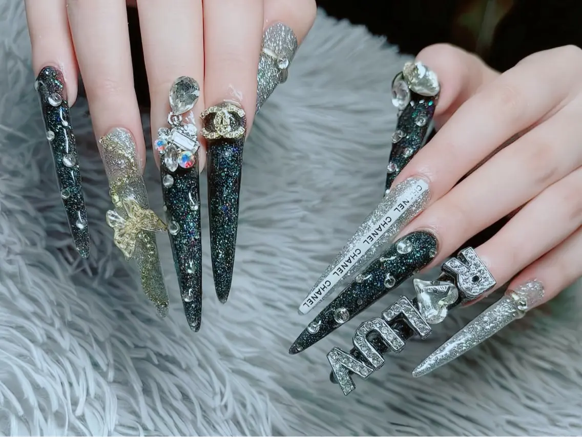 ネイル べっ甲ネイル チークネイル フラッシュネイル フラワーネイル フットネイル ハンドネイル Rin Nail Shinokuboのネイルデザイン
