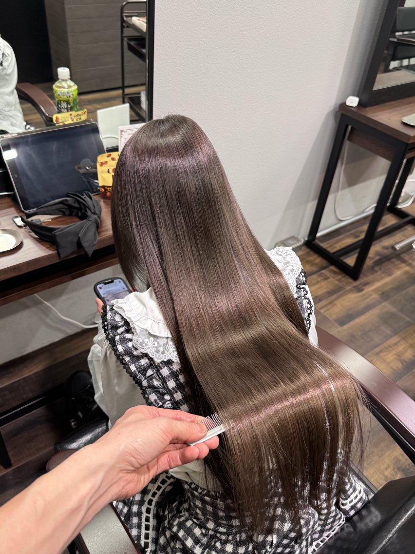 ロング カラー 透明感カラー グレージュ 髪質改善 トリートメント カット ヘアカラー トリートメント ✨ブリーチ髪質改善 ✨デザインカラーのヘアスタイル
