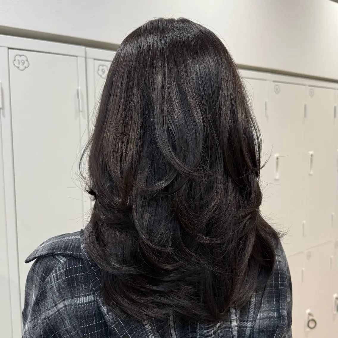 セミロング カラー ヘアアレンジ キヨミ 韓国レイヤーカットのヘアスタイル