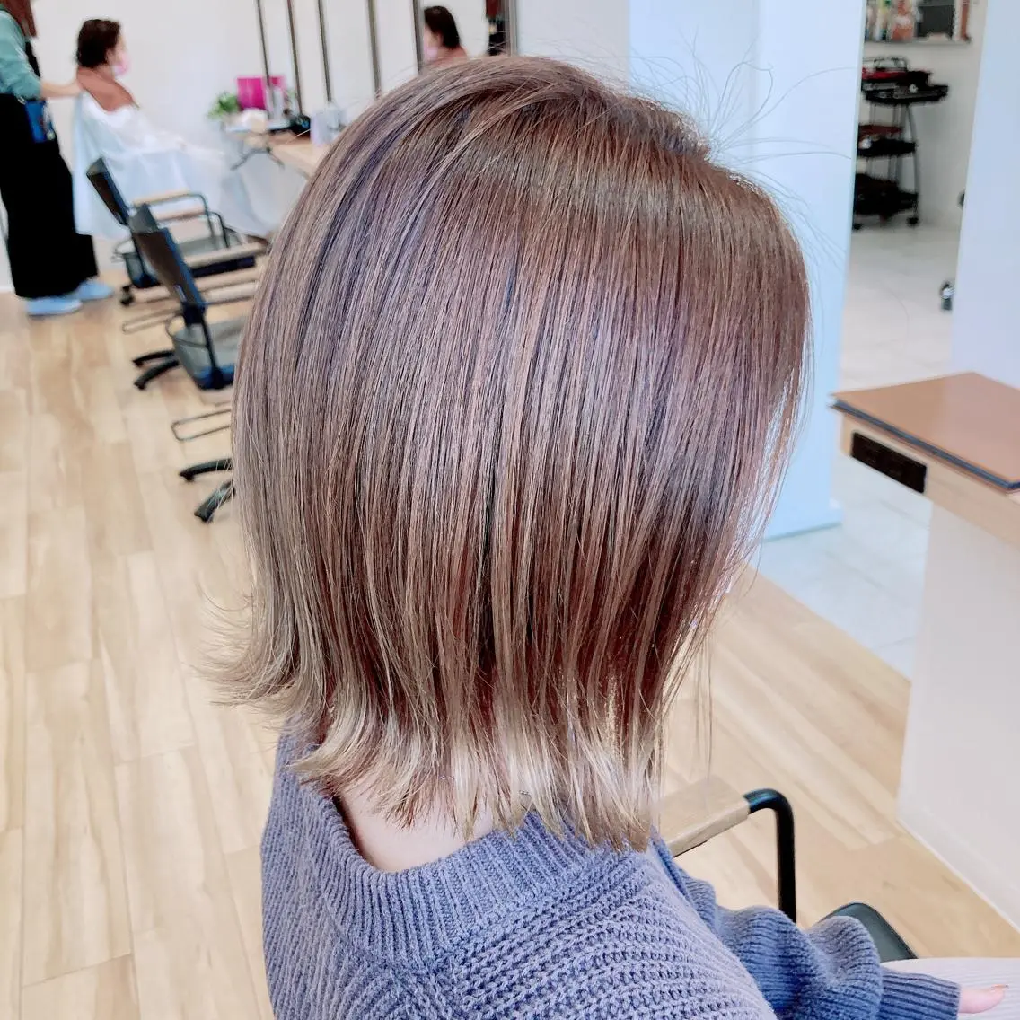 ミディアム カラー イルミナカラー ヘアカラー 神田 菜々子のヘアスタイル