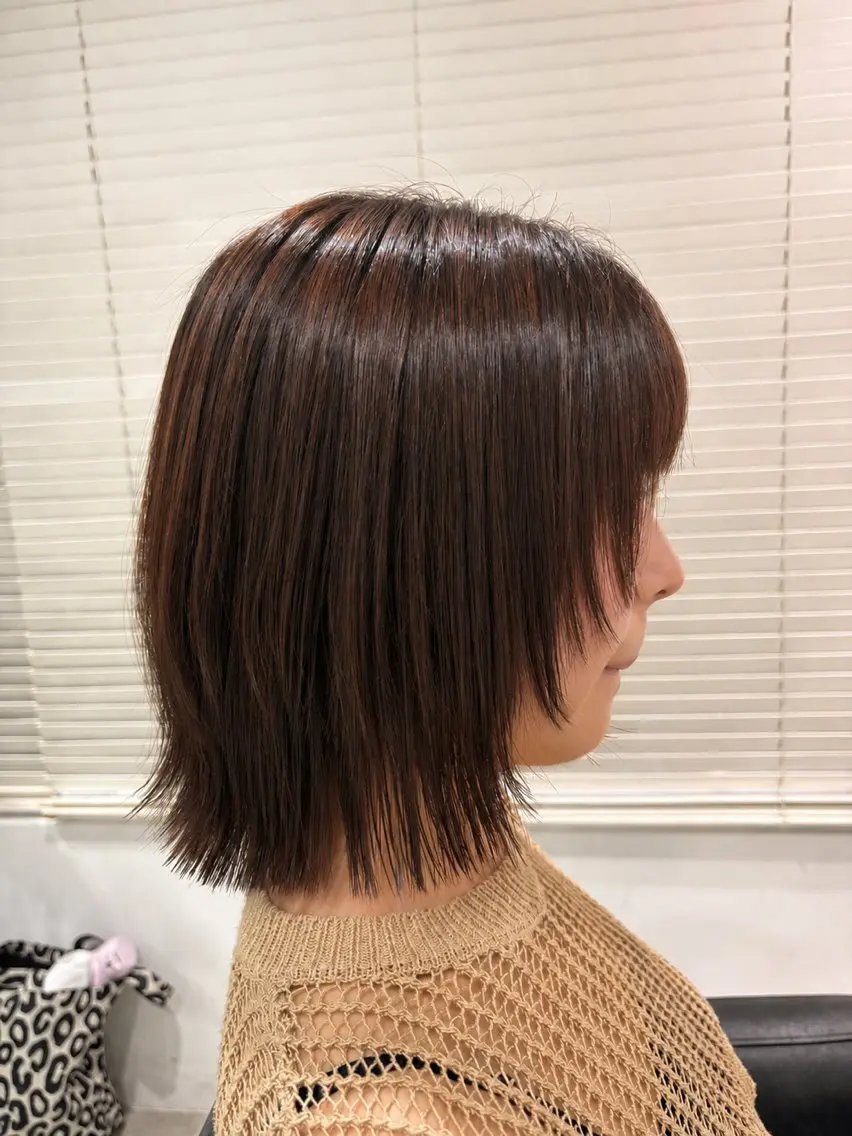 ミディアム ボブ くびれヘア 顔周りカット くびれレイヤー レイヤーカット カット トリートメント 川崎 唯華のヘアスタイル