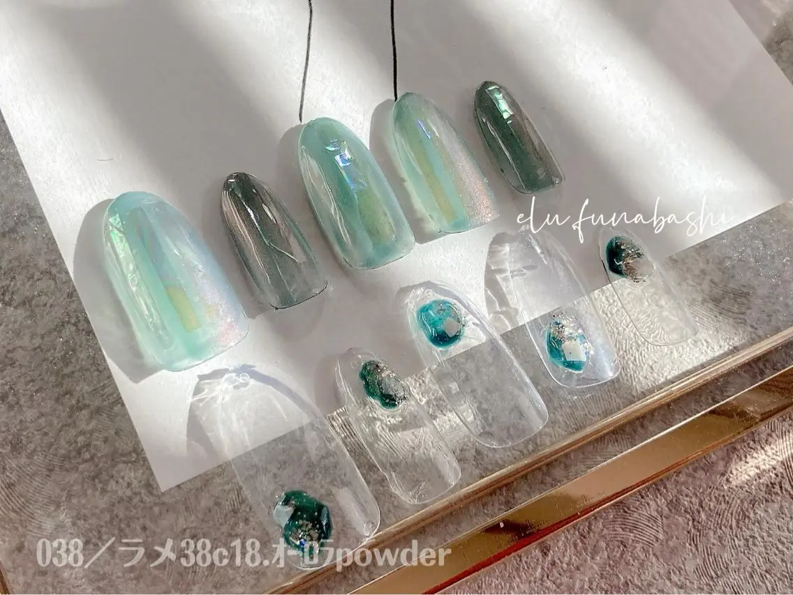 ネイル elu :nail&eyeのネイルデザイン