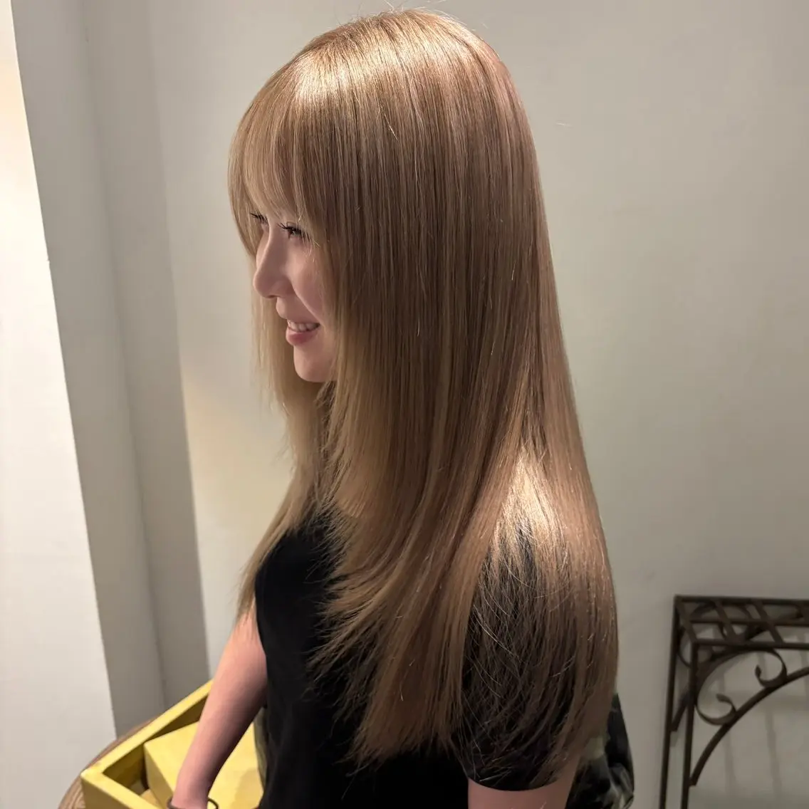 ロング カラー ヘアカラー 秋山 琉羽のヘアスタイル