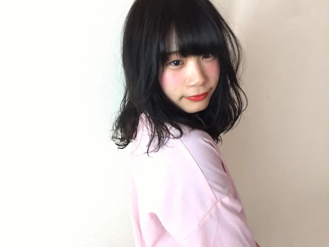 ミディアム セミロング カラー パーマ アッシュ ダークアッシュ 武田 久司のヘアスタイル