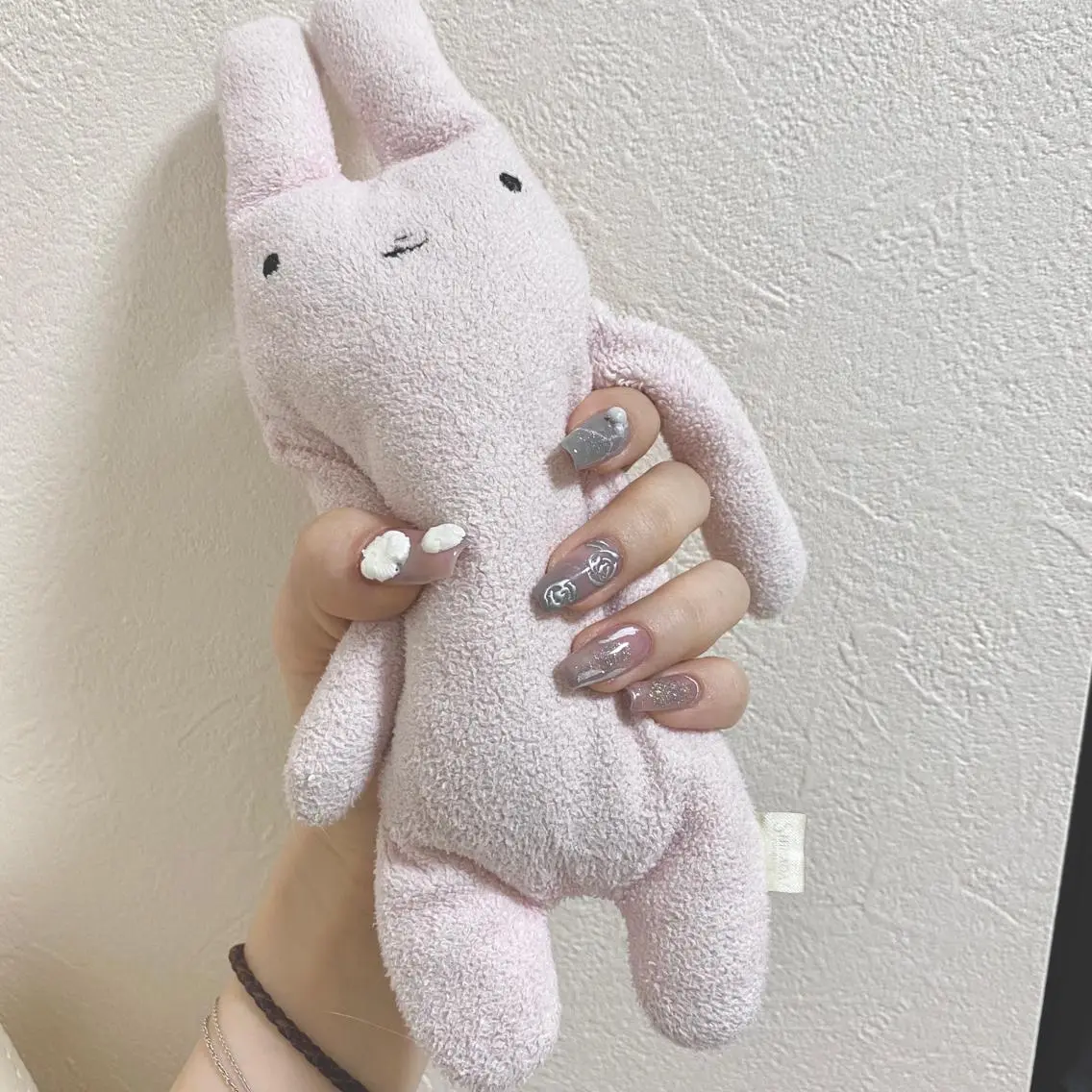 ネイル Tinaネイル 難波のネイルデザイン
