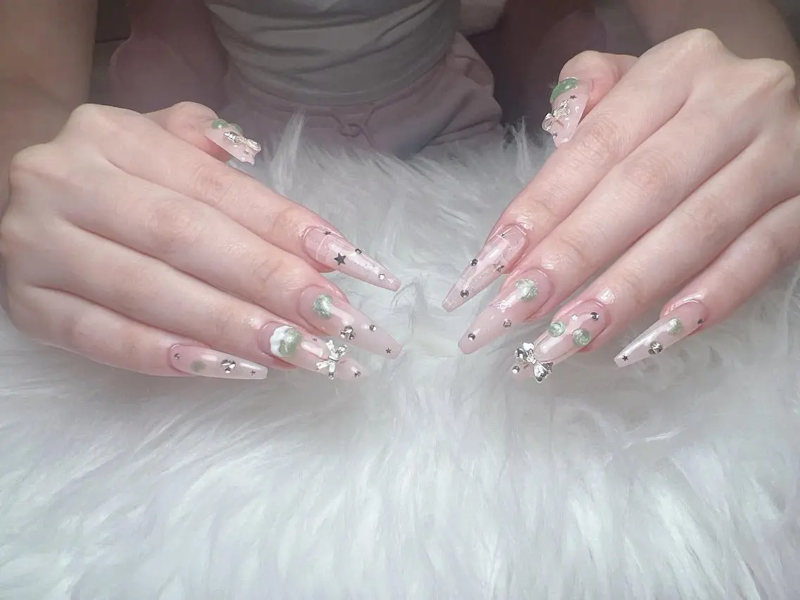 ネイル 韓国ネイル 水色 マグネットネイル ニュアンスネイル オフィスネイル ハンドネイル Hana Rose Nailのネイルデザイン