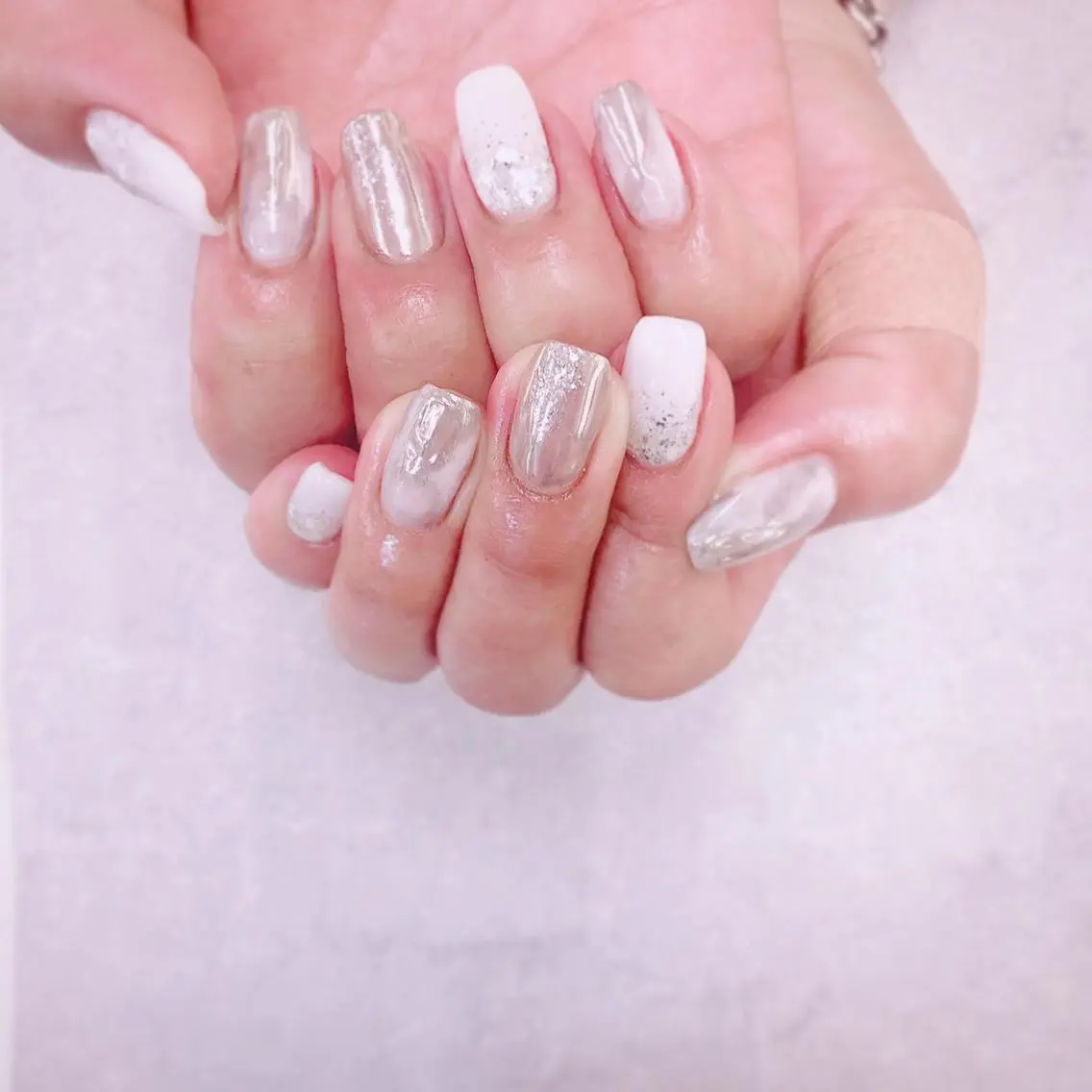 ネイル ミラーネイル ホワイト ハンドネイル ハンドケア FASTNAIL PLUS 新宿店のネイルデザイン