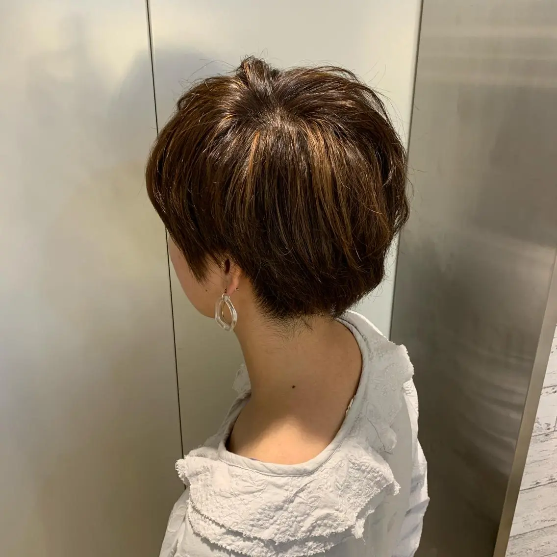 ショート カラー ハイライトカラー ハイライト 天野 利咲のヘアスタイル
