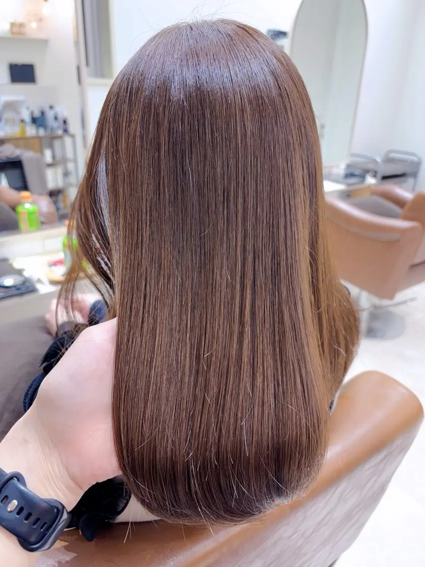 ミディアム カラー カット ヘアカラー トリートメント 村山 茉衣のヘアスタイル