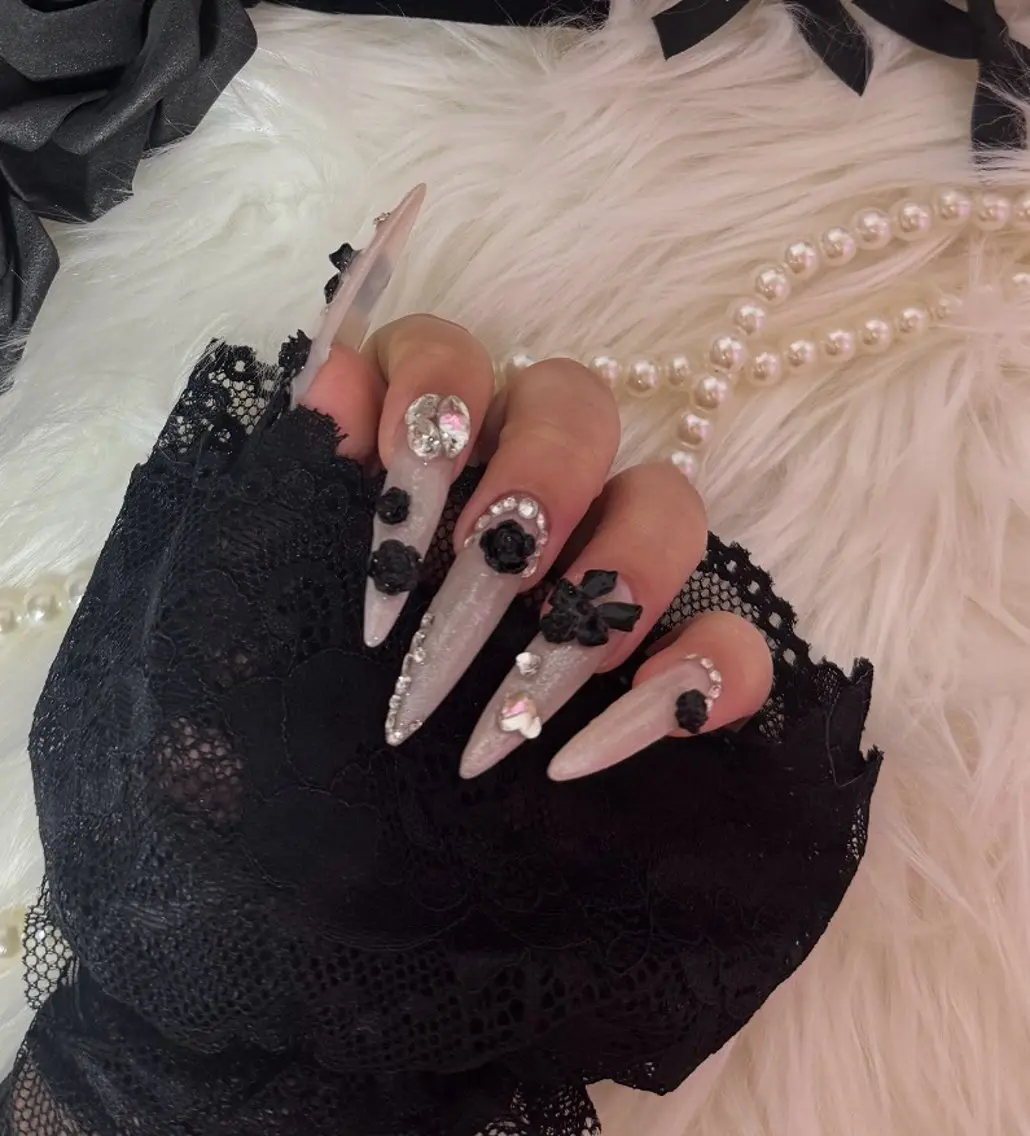 ネイル pro.M Juri𝜗𝜚˚⋆のネイルデザイン