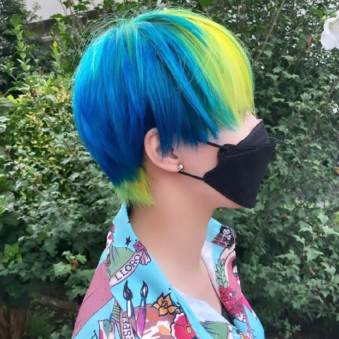 ショート カラー デザインカラー 𝗔𝗞𝗜𝗧𝗔 🎨のヘアスタイル
