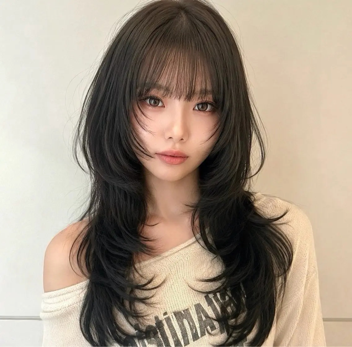 ロング カット ヘアカラー 神戸レイヤーカット 顔周り／骨格診断のヘアスタイル