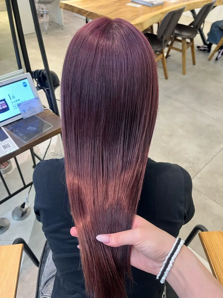 ロング カラー せりな🎀🕯️ /透明感カラーのヘアスタイル