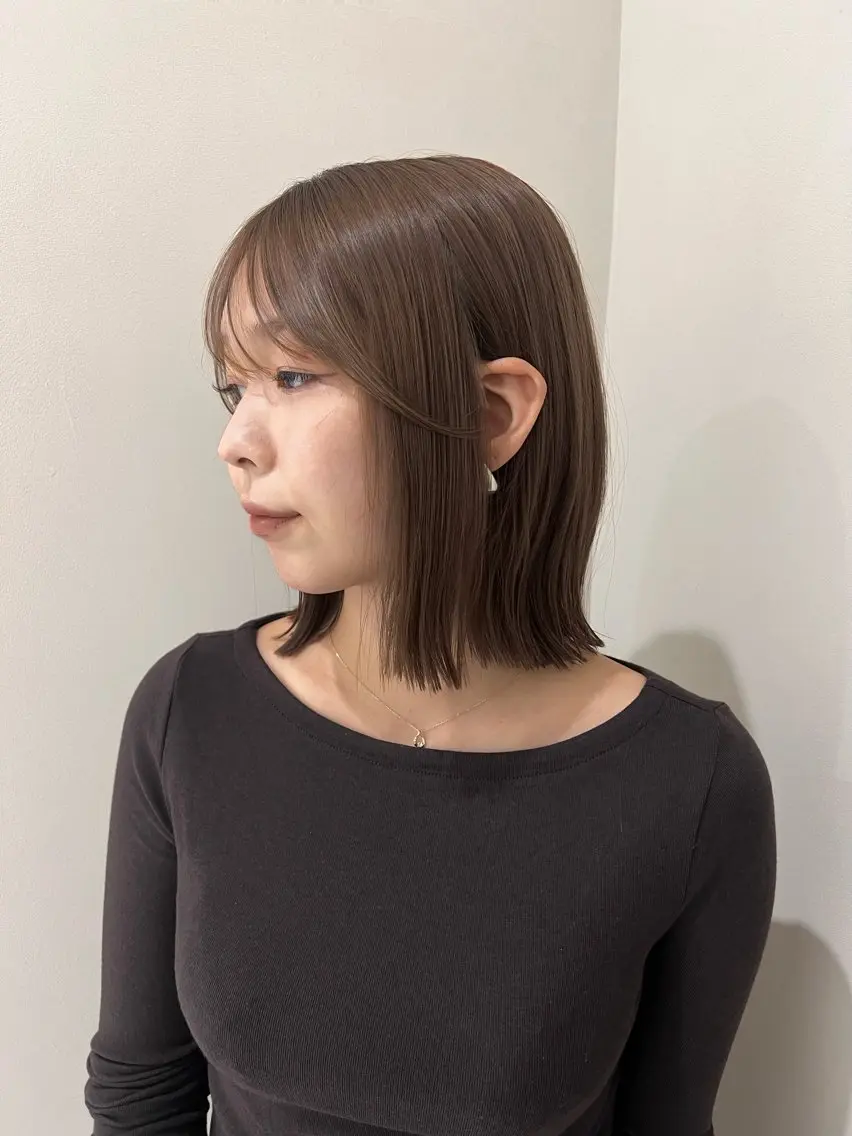 ミディアム カラー aya / ニュアンスカラーのヘアスタイル
