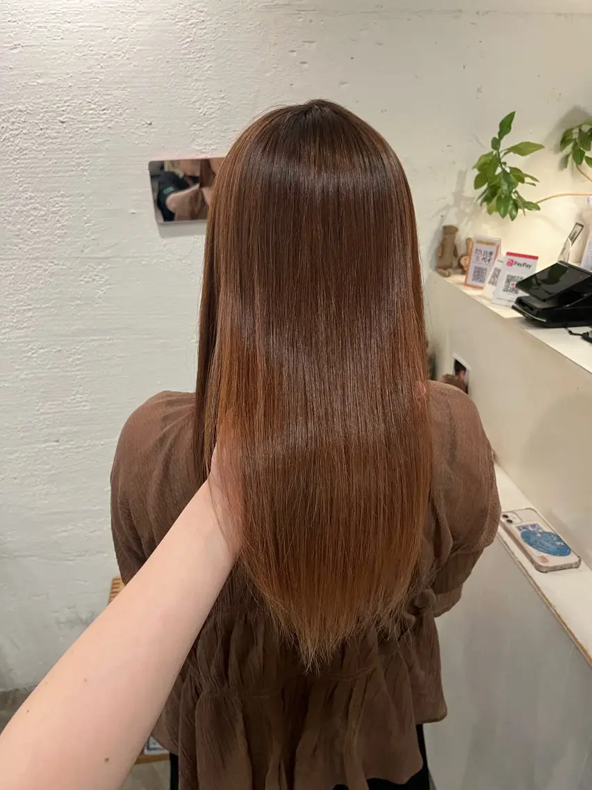 セミロング 縮毛矯正 栗林 惟のヘアスタイル