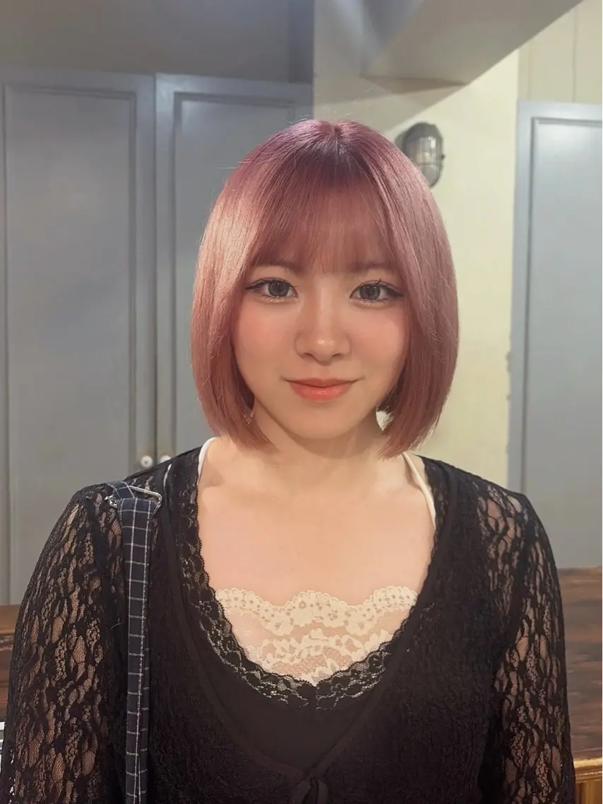 ショート カラー ベージュカラー ピンクカラー ピンクベージュ ボブ 顔周りカット カット ヘアカラー 盛れるレイヤー× ウルフMari🪽のヘアスタイル