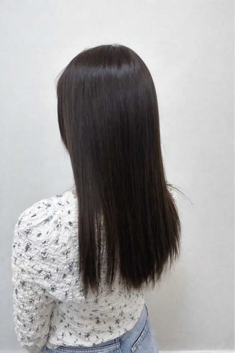 ロング カラー ブラウンカラー ROWDA ／のヘアスタイル