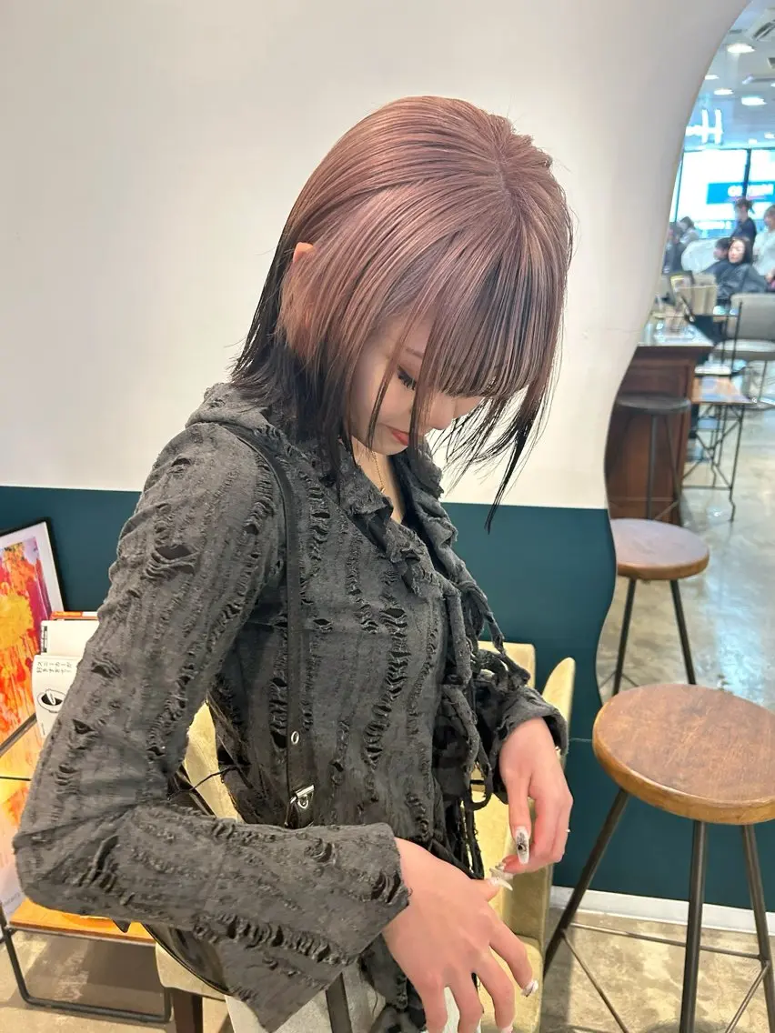 ショート カラー 黒髪 グレージュ カット ヘアカラー カラーリスト菅野 竜矢🌈のヘアスタイル