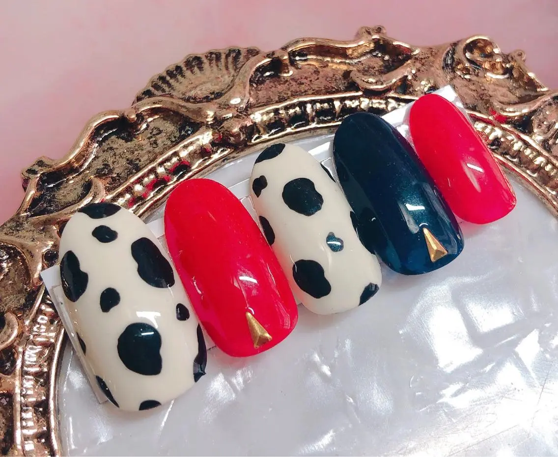 ネイル ハンドネイル CROWN プライベートサロンのネイルデザイン