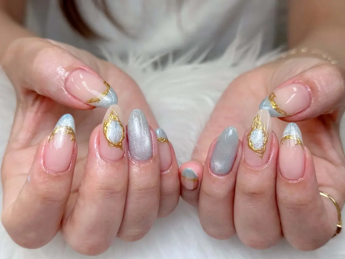 ネイル チークネイル ドット フレンチネイル グラデーション 韓国ネイル ハンドネイル Lisa Nail Salonのネイルデザイン