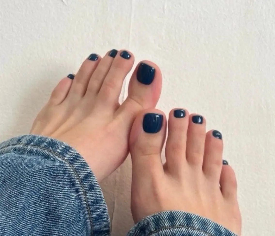 オフありフットネイル🌞🌺👣の写真