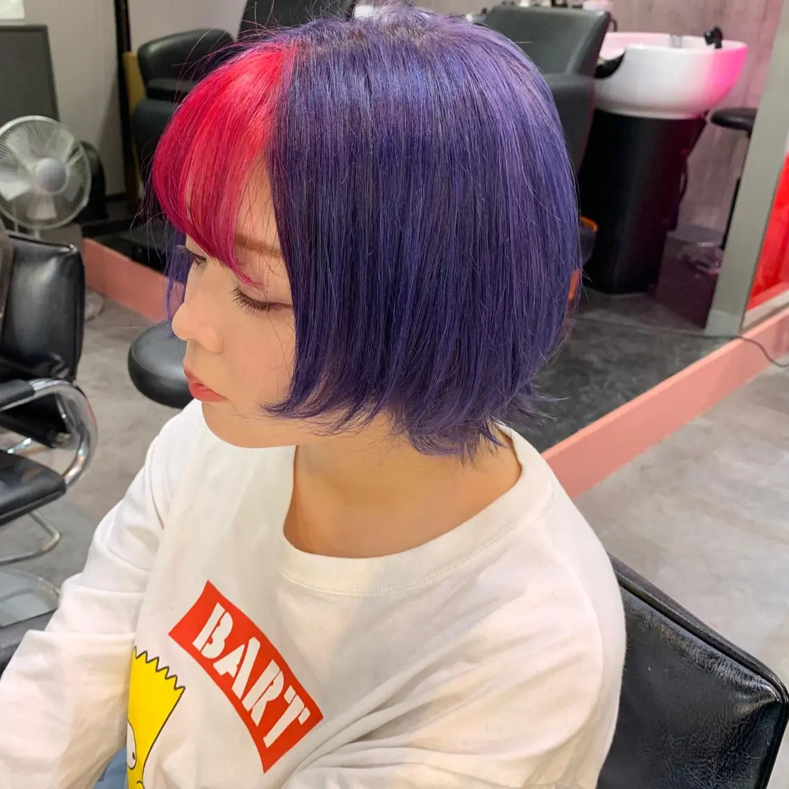 ショート カラー デザインカラー パープルカラー レッドカラー ホワイト&レイヤーカ ットエクステ長畠俊輔のヘアスタイル