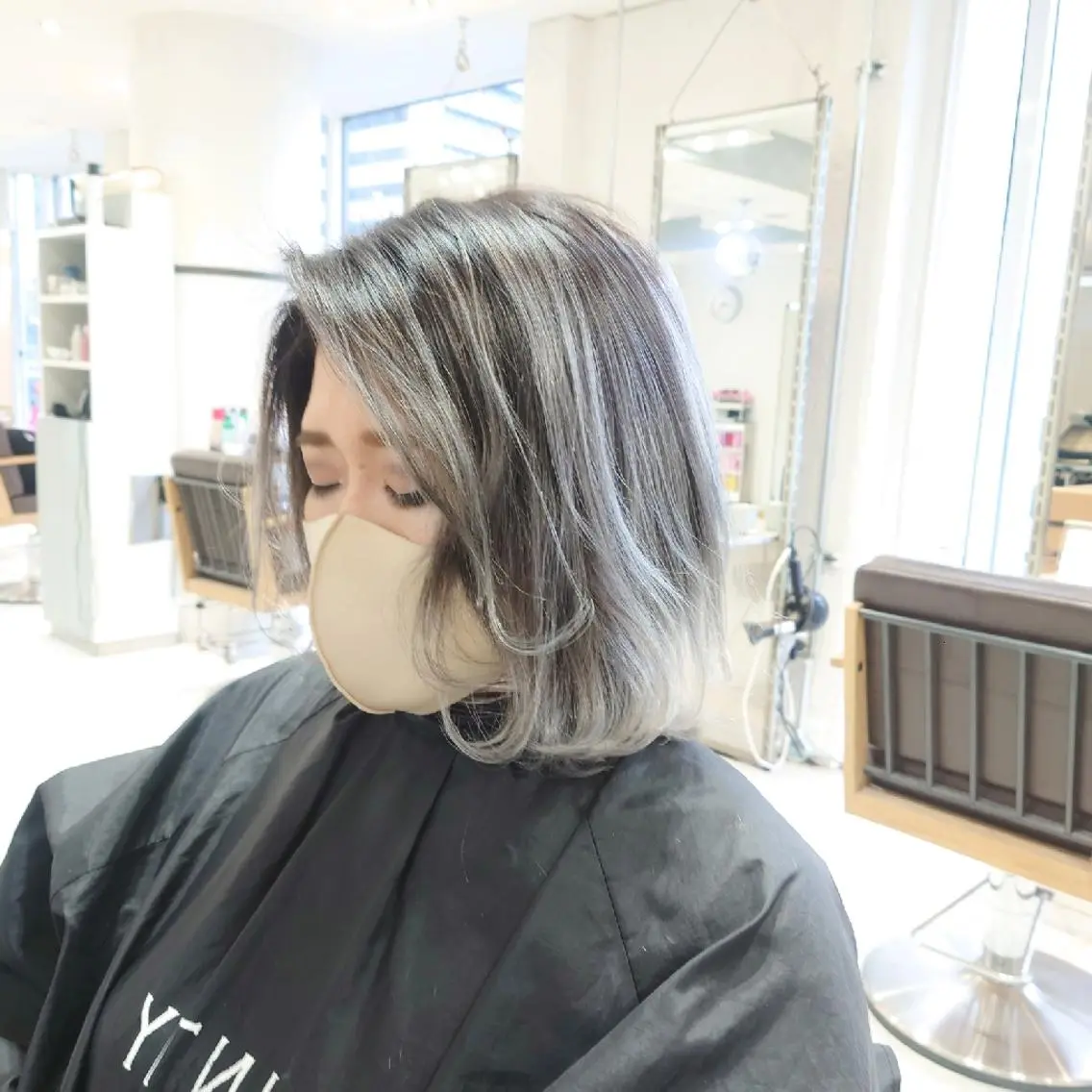 ショート カラー バレイヤージュ ブリーチ レイヤーカット カット ヘアカラー トリートメント 艶髪✨ブリーチ職人 yasuのヘアスタイル