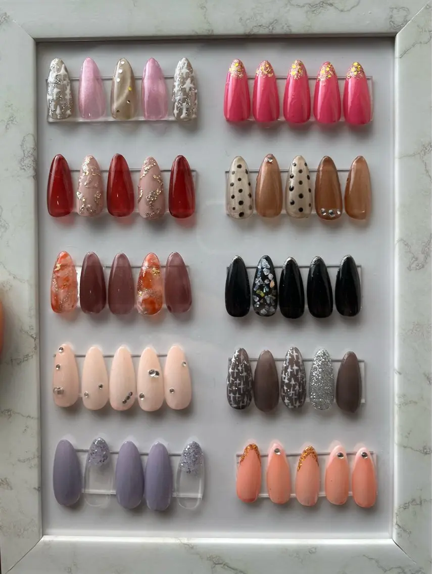 ネイル キラキラネイル シンプルネイル Nail ecxia ／Reikaのネイルデザイン