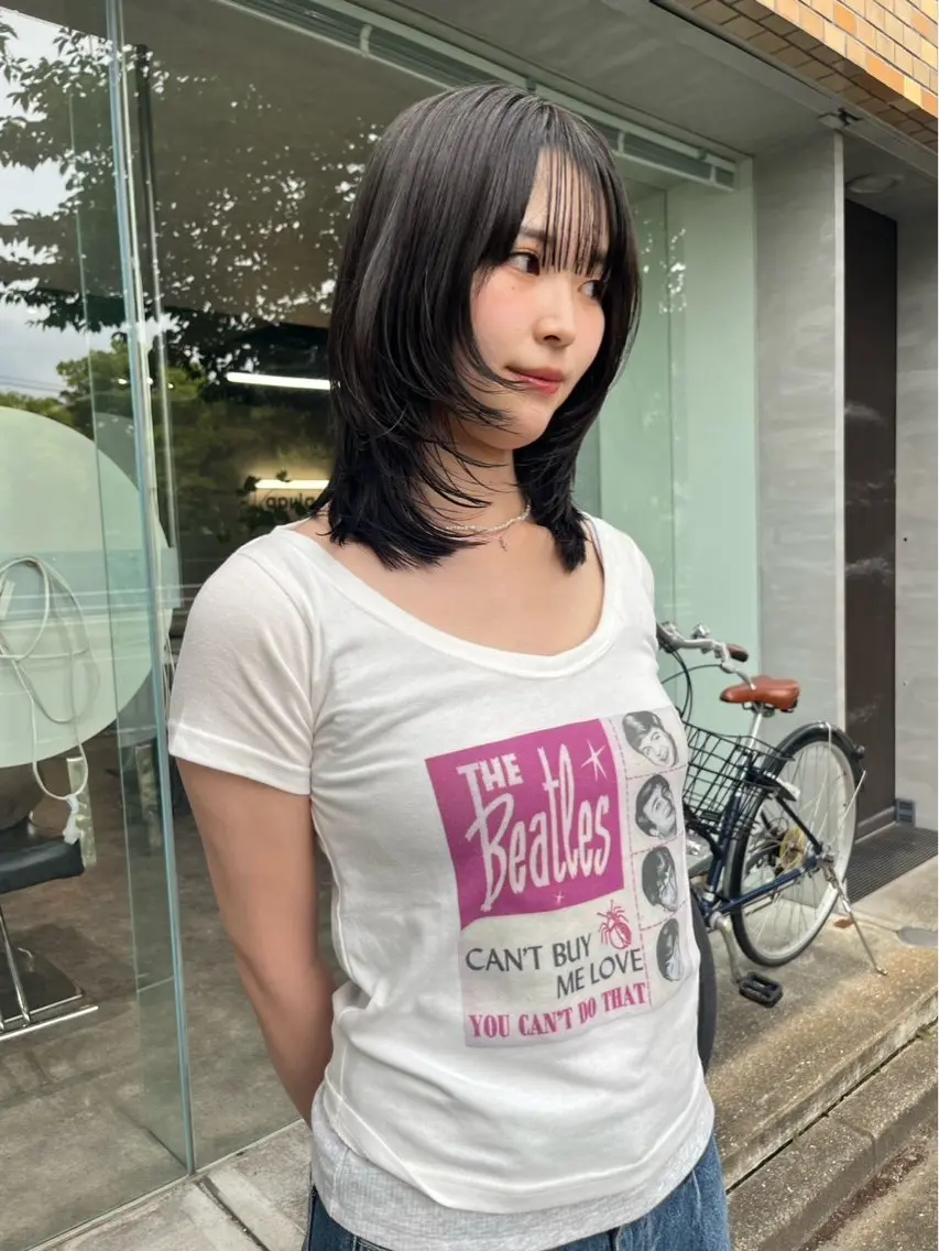 セミロング qpulaあいみ 透明感カラーのヘアスタイル