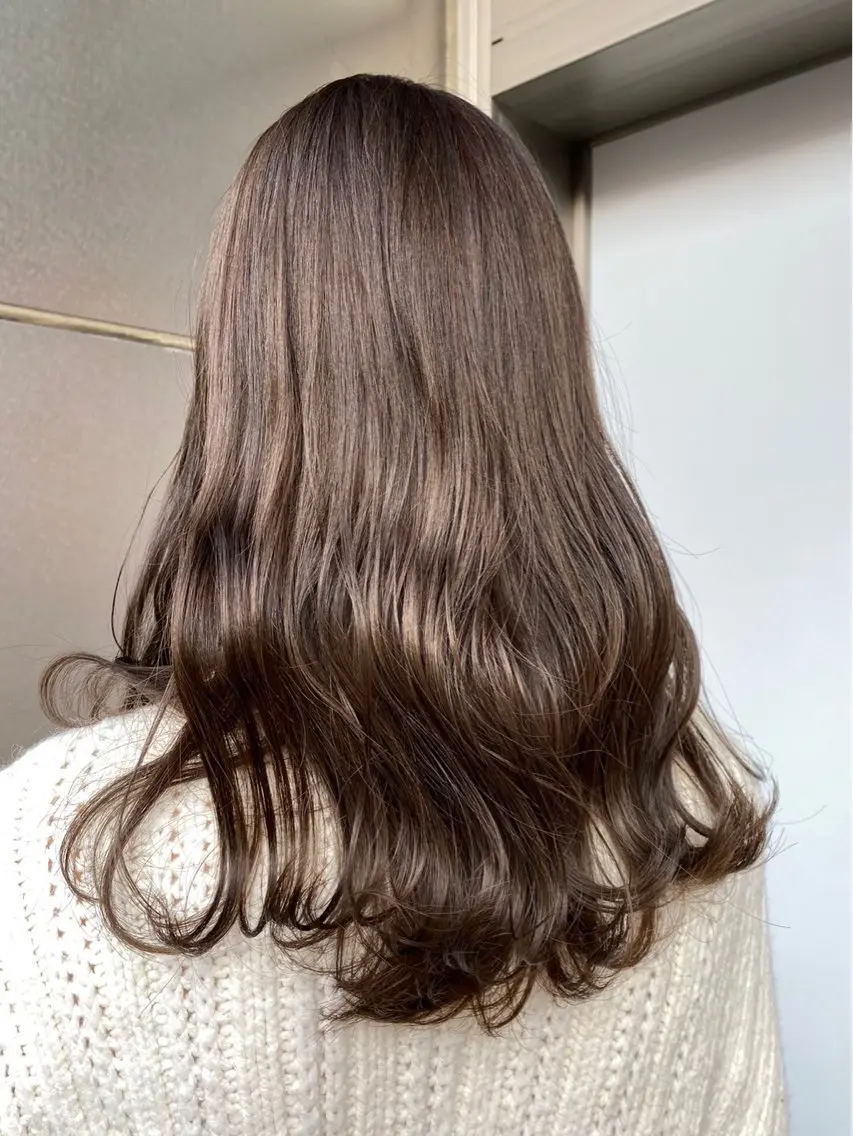 【透明感のあるツヤ髪✨】イルミナカラー＋トリートメント🌼の写真