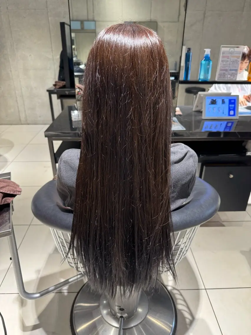 カラー グレージュ ヘアカラー トリートメント 艶カラー 梨菜💜のヘアスタイル