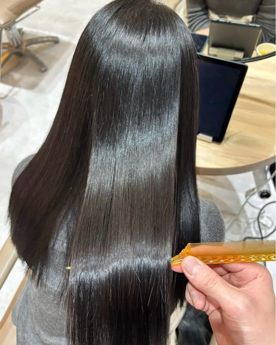 ロング カラー ブリーチ 透明感カラー ブリーチなしカラー 髪質改善 ヘアカラー トリートメント 京都駅/透明感カラー /髪質改善/岩崎拓郎のヘアスタイル