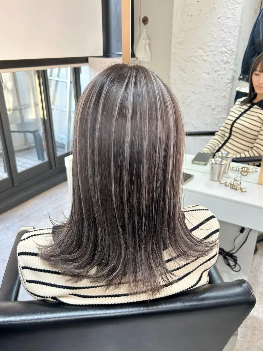 ミディアム カラー ヘアカラー ハイライト白髪ぼかし メンズパーマ渋谷のヘアスタイル