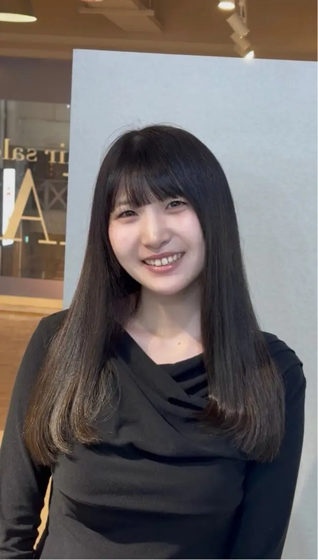 ロング 石川 花奈のヘアスタイル