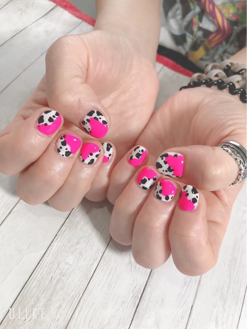 ネイル NAIL E + ROOMのネイルデザイン