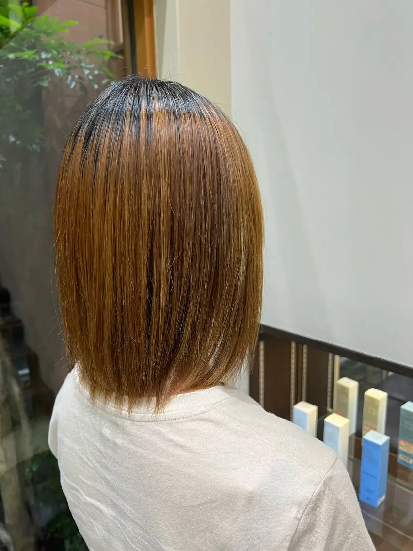 セミロング 縮毛矯正 吉田 健吏のヘアスタイル